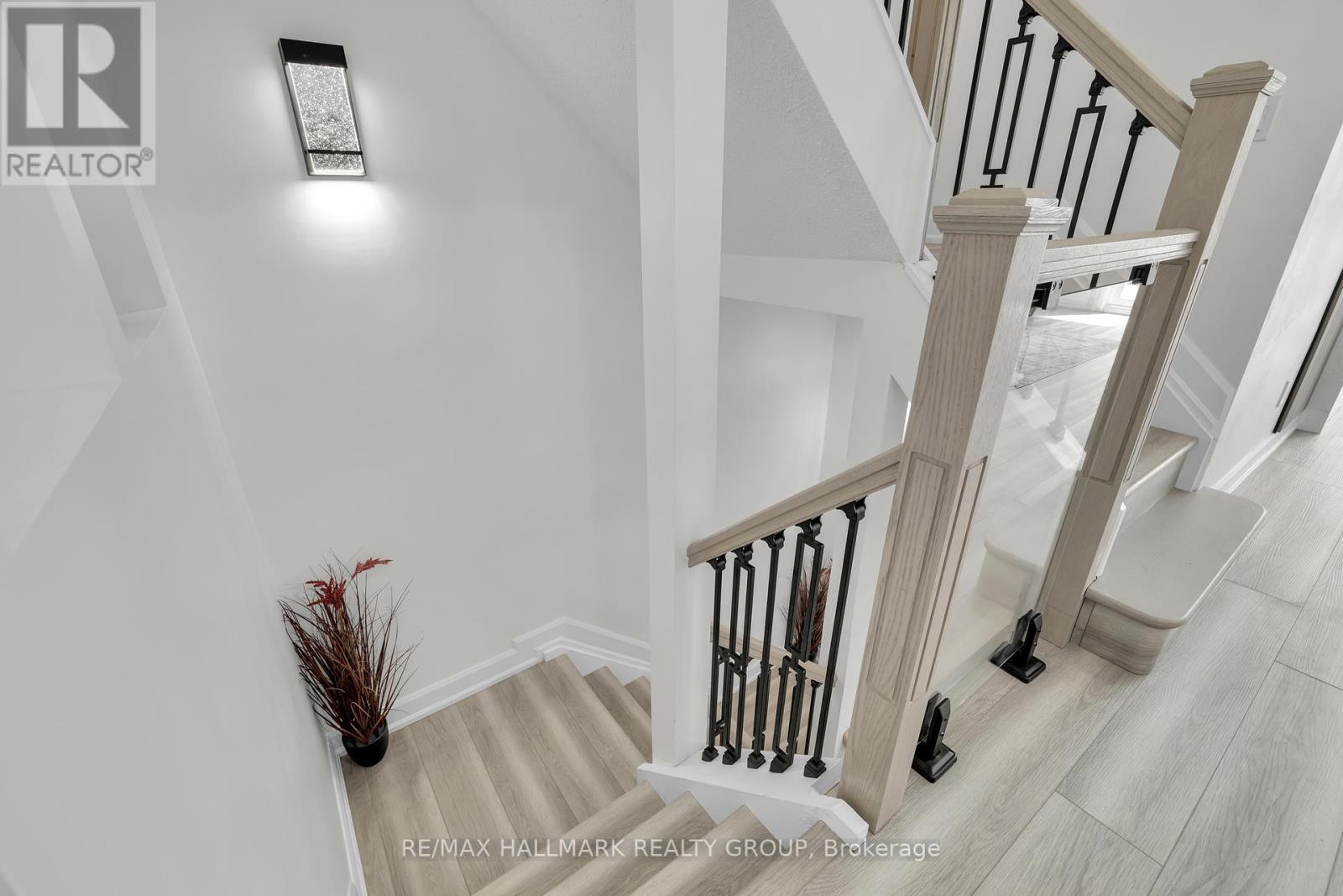 Property at 213 BOOTH STREET image 3