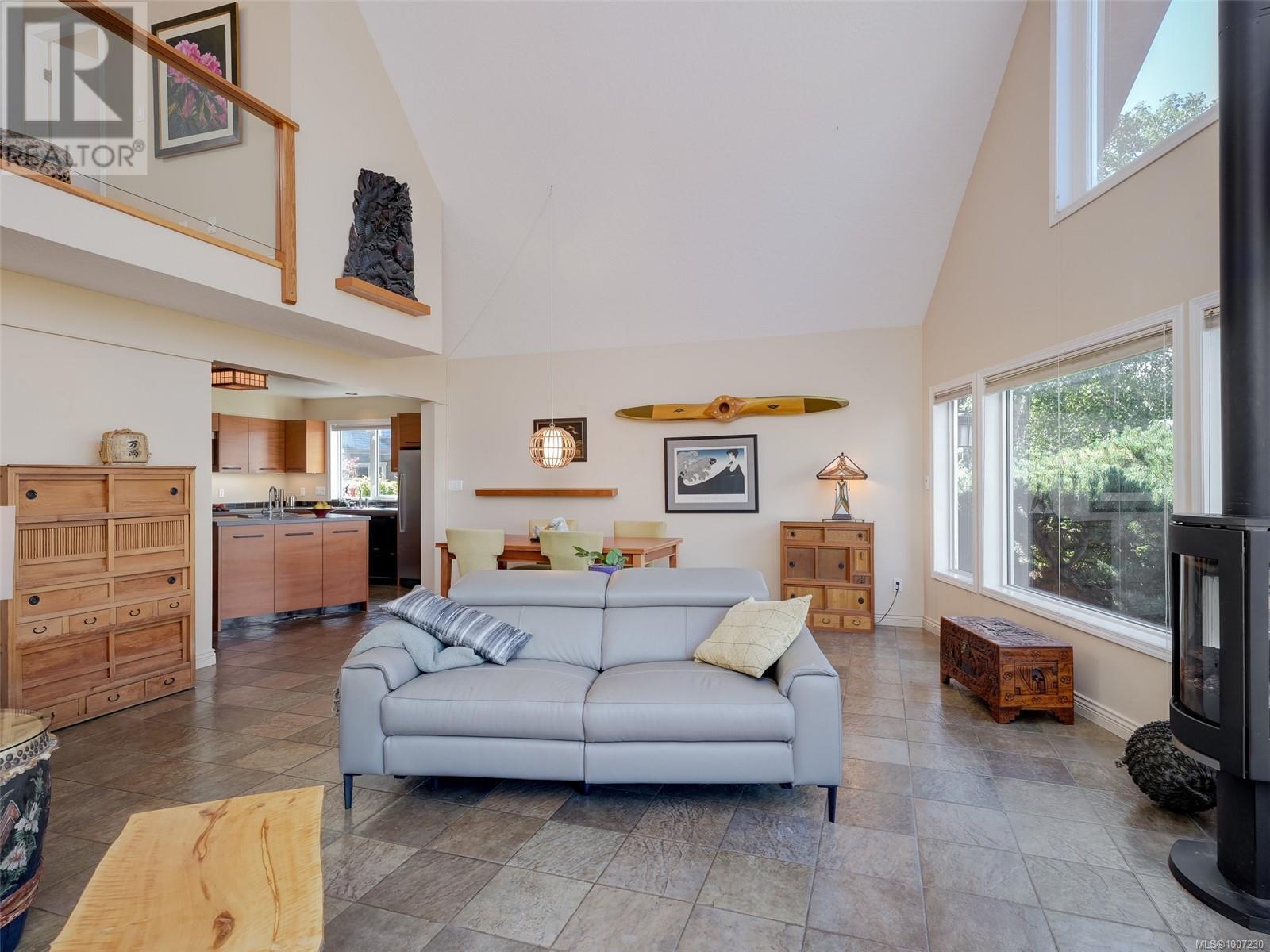 Property at 10189 West Saanich Rd image 4