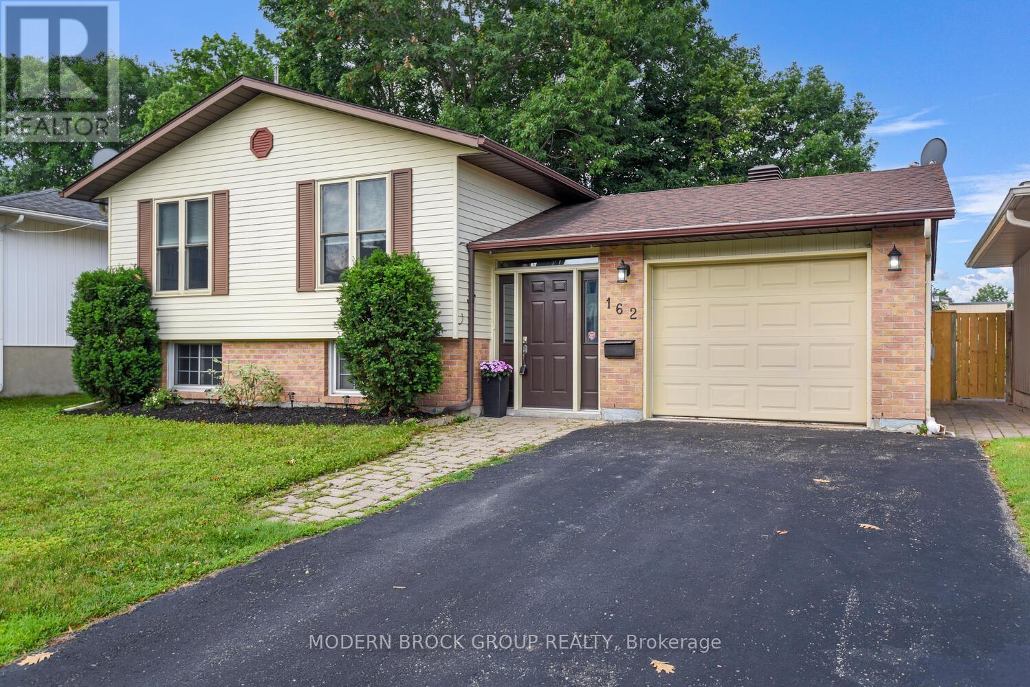 Property at 162 DANA STREET image 3