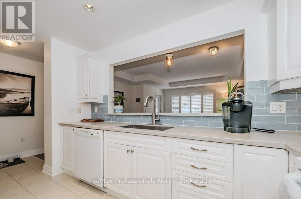 208 - 130 Steamship Bay Road, Gravenhurst, Ontario  P1P 1Z9 - Photo 7 - X12279641