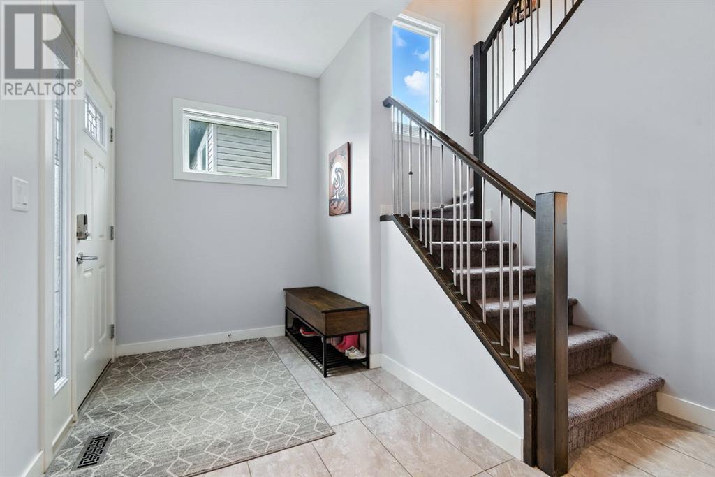 Property at 7 Vancouver Crescent image 2