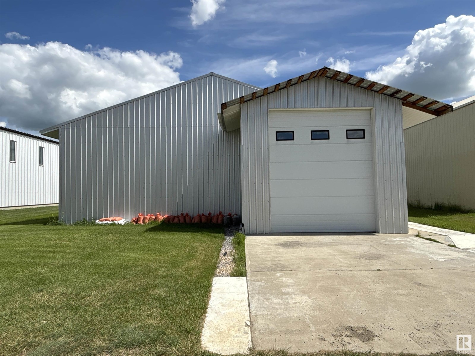 Aerodome Rr 214, Josephburg, Alberta  T8L 4B9 - Photo 2 - E4433827