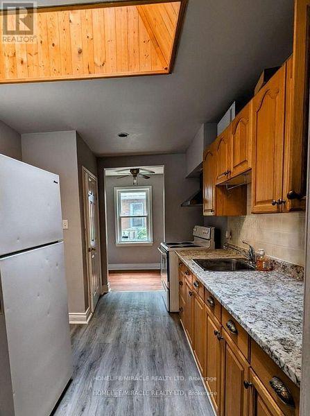 Property at 45 MAIN STREET N image 4