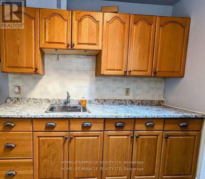 Property at 45 MAIN STREET N image 5