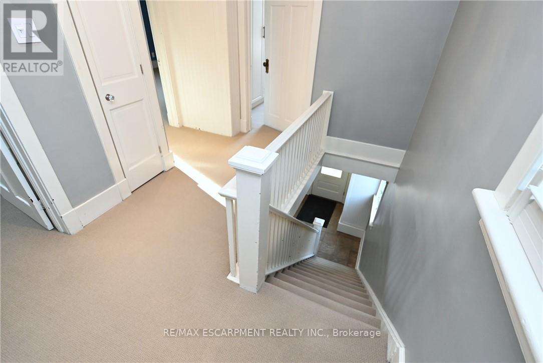 209 Allan Street, Oakville (Oo Old Oakville), Ontario  L6J 3P2 - Photo 26 - W12279544