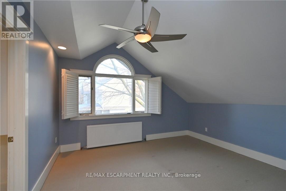 209 Allan Street, Oakville (Oo Old Oakville), Ontario  L6J 3P2 - Photo 28 - W12279544