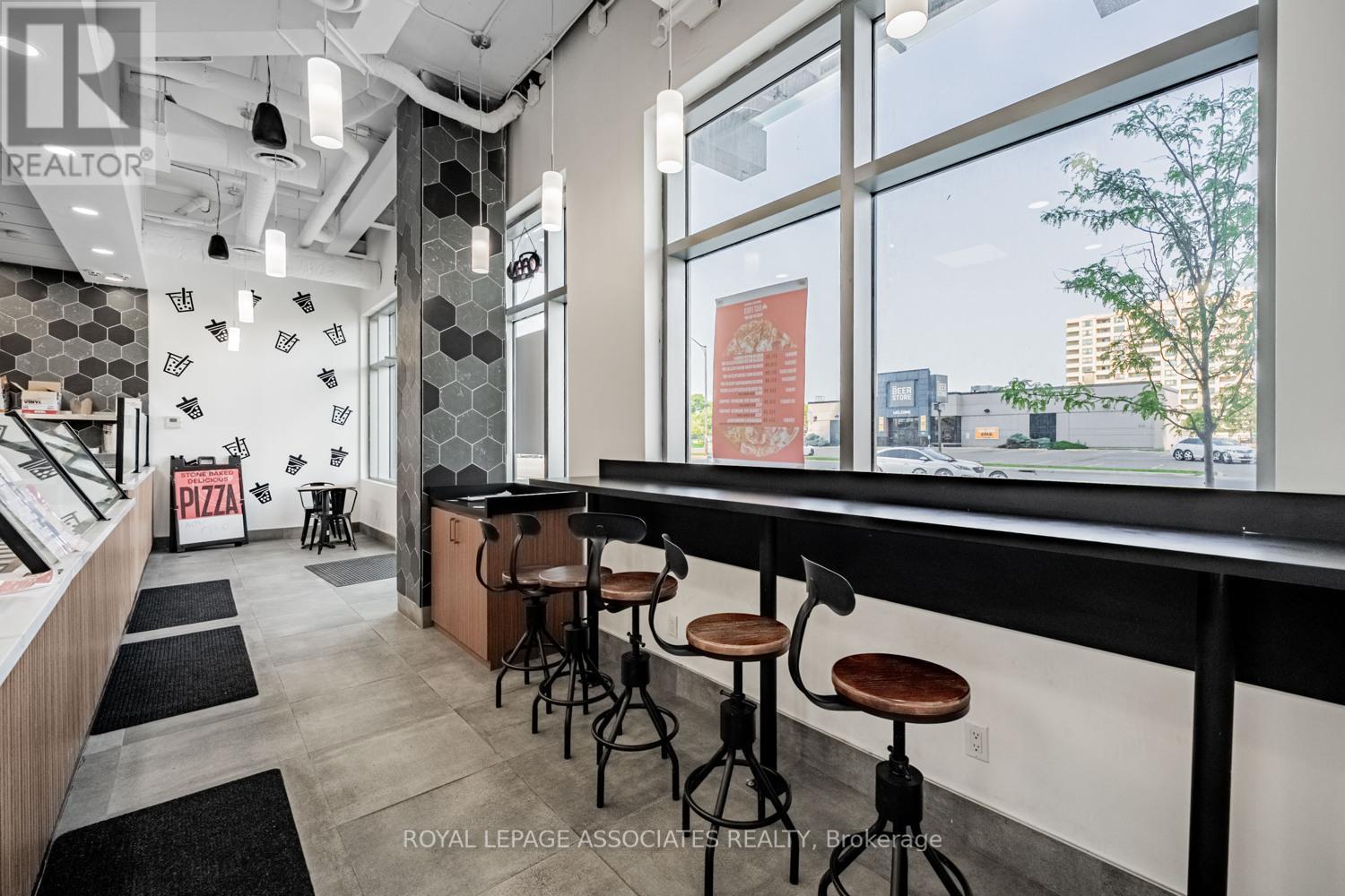 B - 205 Queen Street E, Brampton (Queen Street Corridor), Ontario  L6W 0C8 - Photo 17 - W12279587