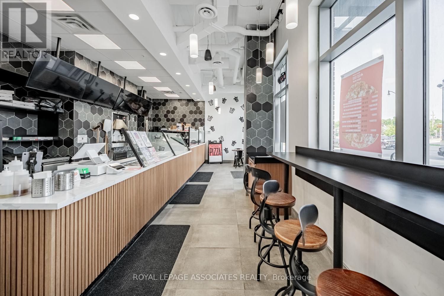 B - 205 Queen Street E, Brampton (Queen Street Corridor), Ontario  L6W 0C8 - Photo 18 - W12279587