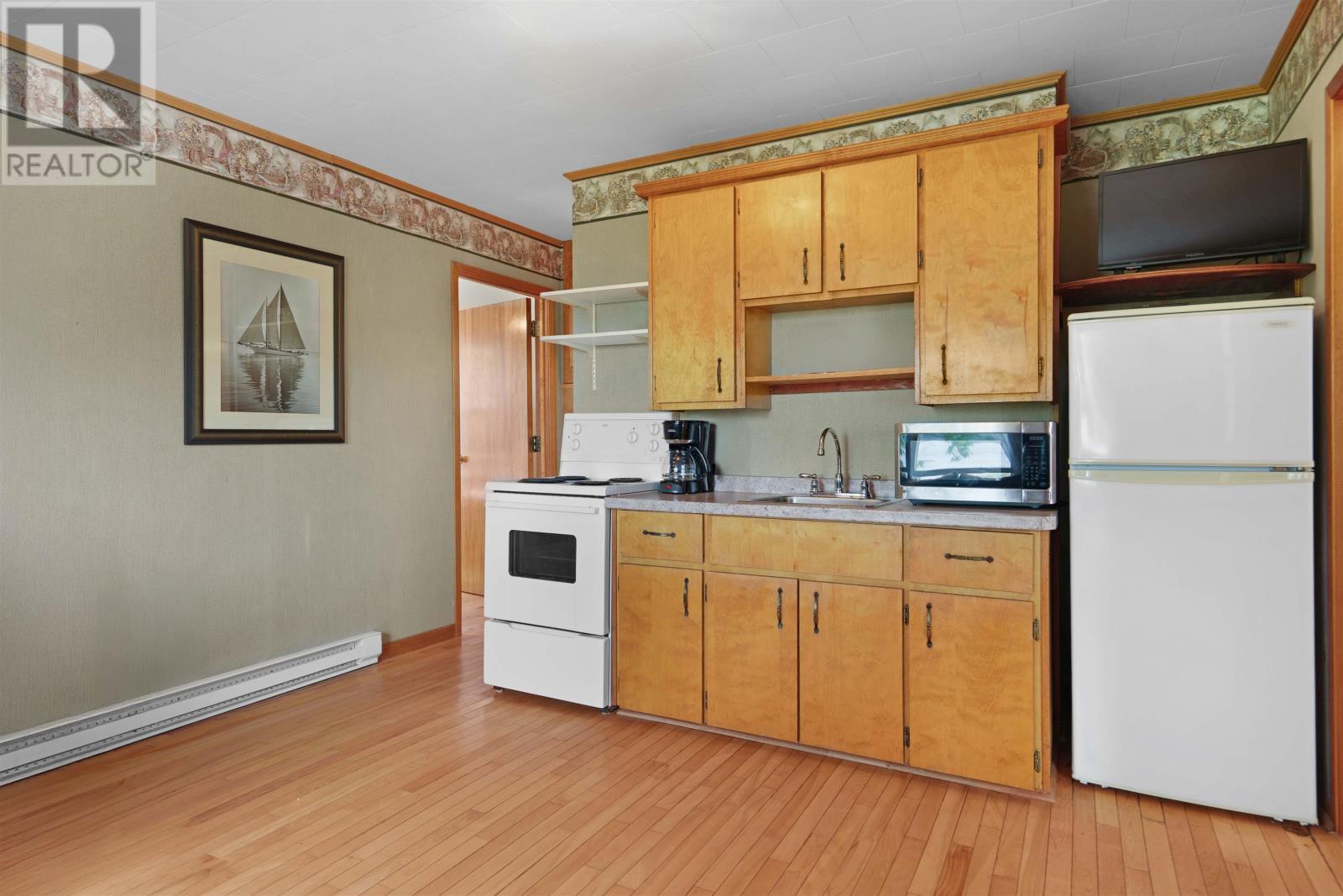 Cottage 8 237 Kayes Road, Deroma Waterfront Cottages, Georgetown Royalty, Prince Edward Island  C0A 1L0 - Photo 11 - 202517405