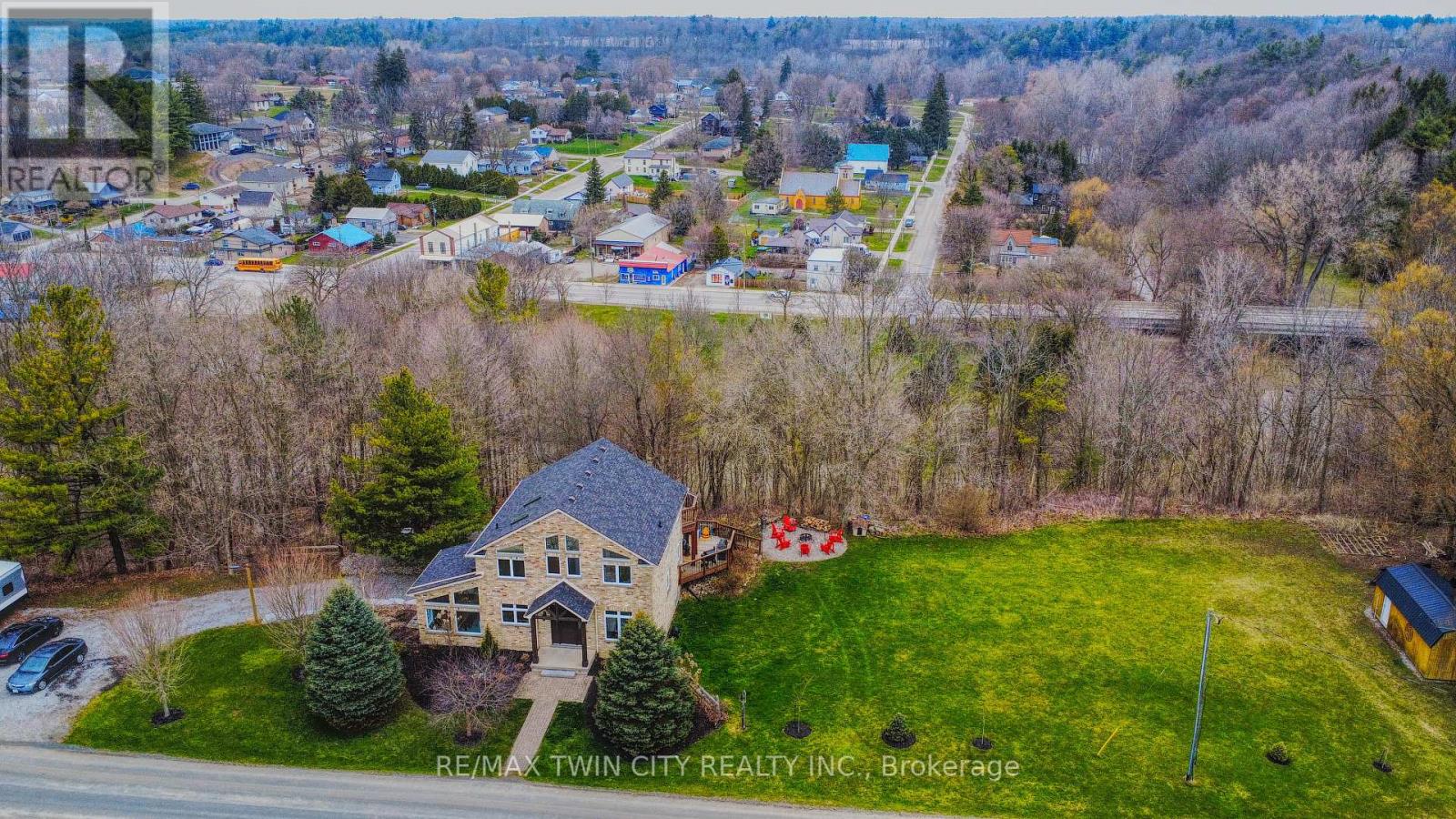 31 Chapel Street, Bayham, Ontario  N0J 1Z0 - Photo 2 - X12279510
