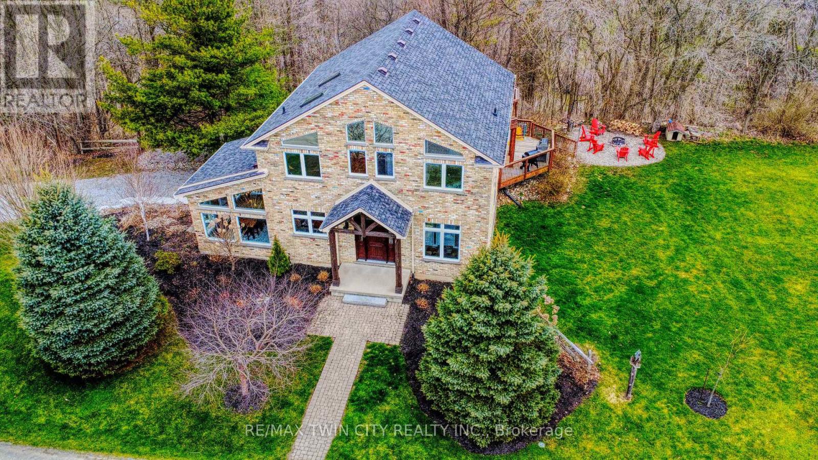31 Chapel Street, Bayham, Ontario  N0J 1Z0 - Photo 3 - X12279510