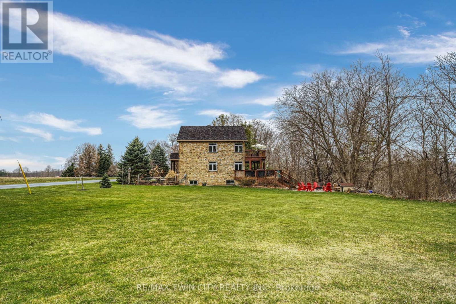 31 Chapel Street, Bayham, Ontario  N0J 1Z0 - Photo 4 - X12279510