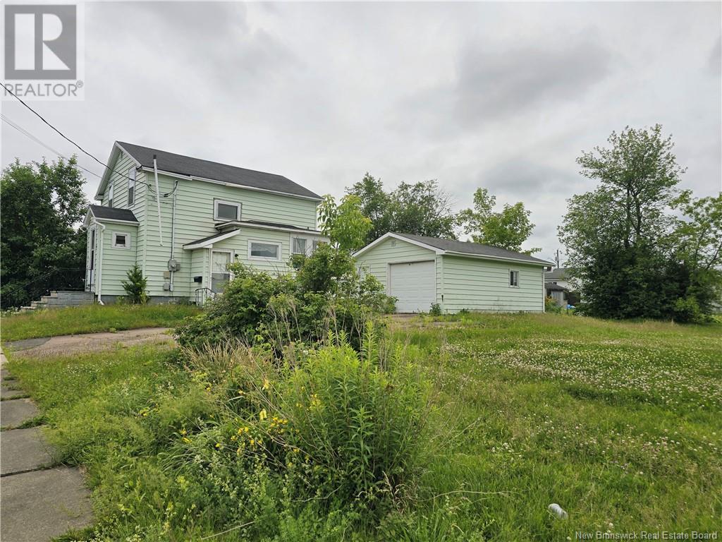 Property at 200 waverley Avenue image 4