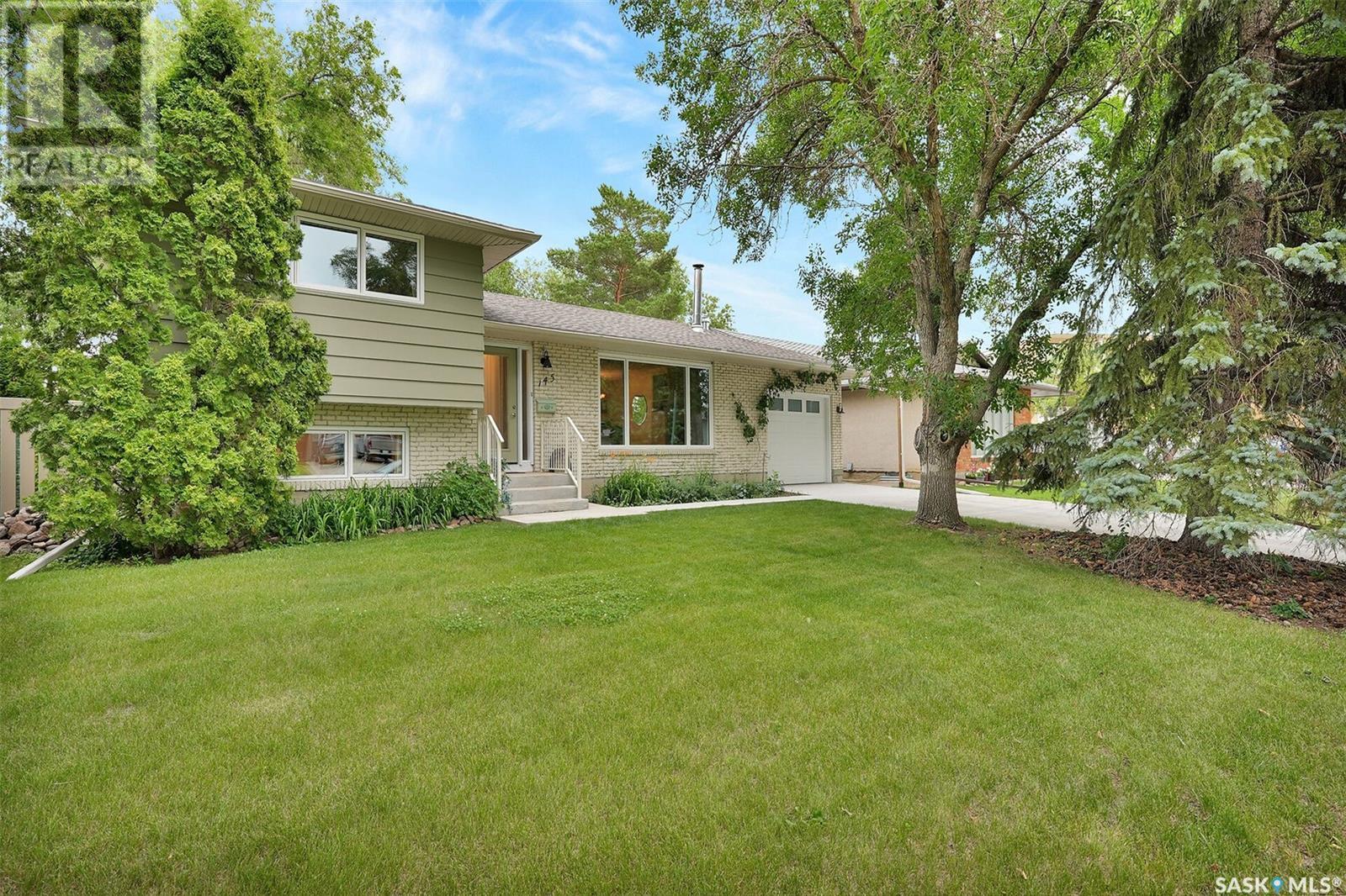 145 Davidson CRESCENT, regina, Saskatchewan