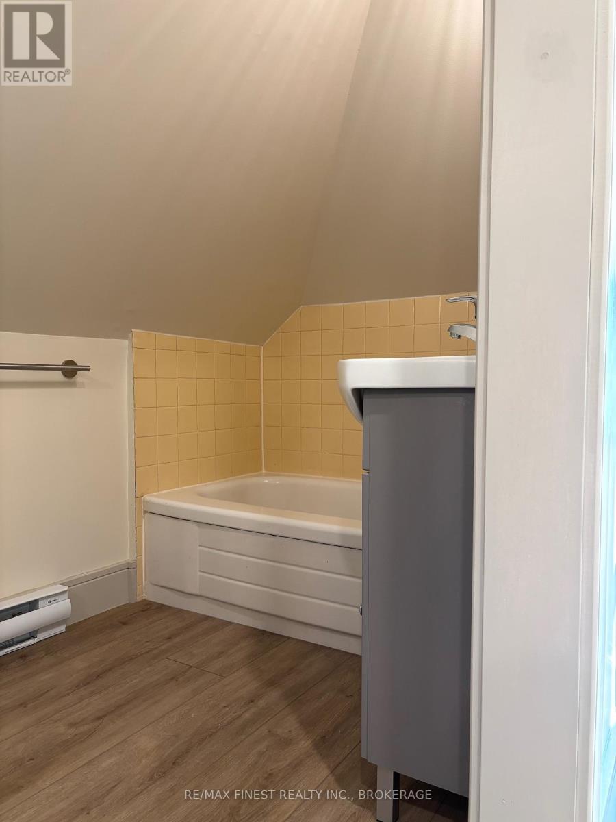 398 Alfred Street, Kingston, Ontario  K7K 4H9 - Photo 31 - X12279275