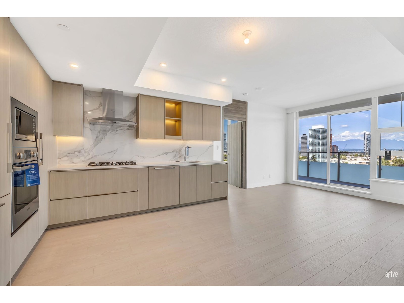 1310 13778 100 Avenue, Surrey, British Columbia  V4N 5R4 - Photo 10 - R3026003