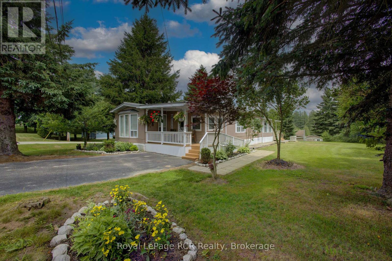 5 Grand Vista Drive, Wellington North, Ontario  N0G 2L0 - Photo 2 - X12279706