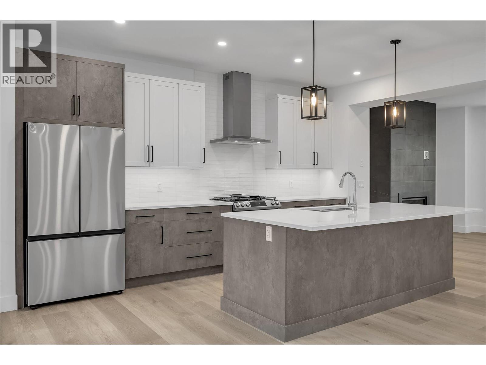 2835 Canyon Crest Drive Unit# 13, west kelowna, British Columbia V4T0G8