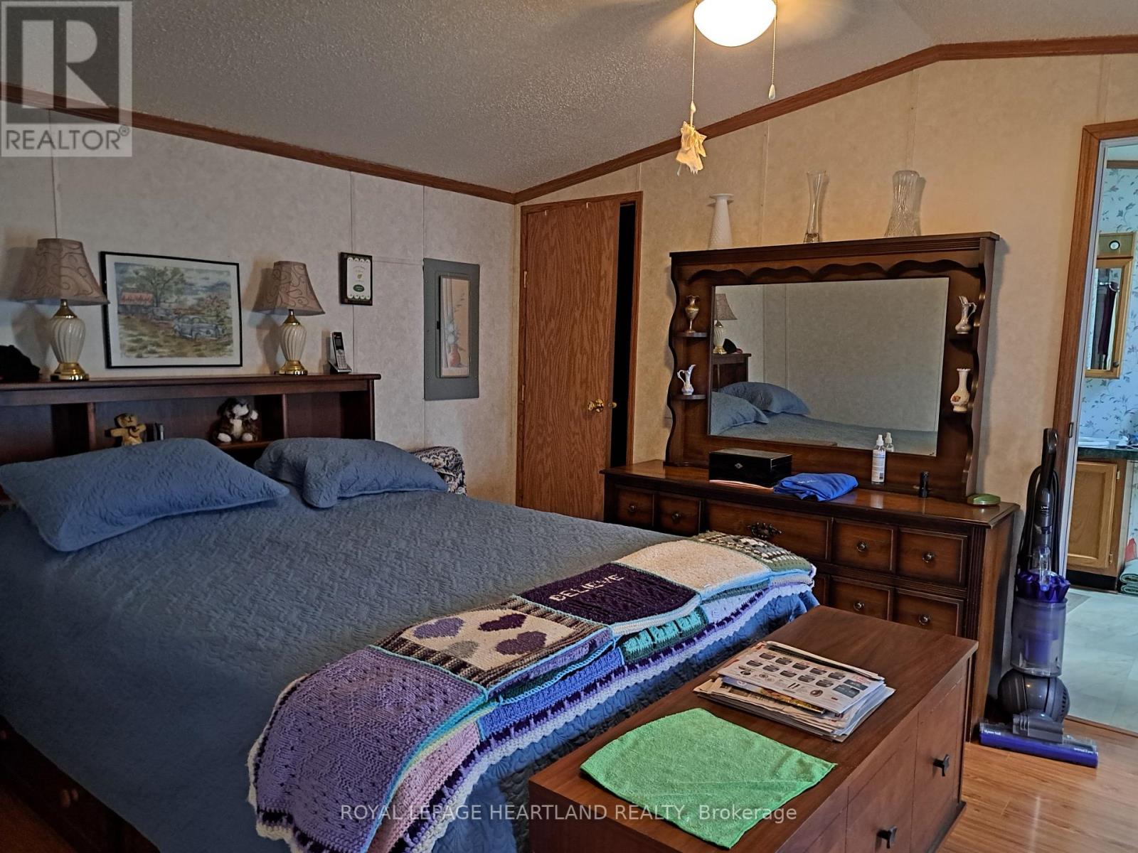 8 - 39461 Dashwood Road, South Huron, Ontario  N0M 1W0 - Photo 14 - X12279694