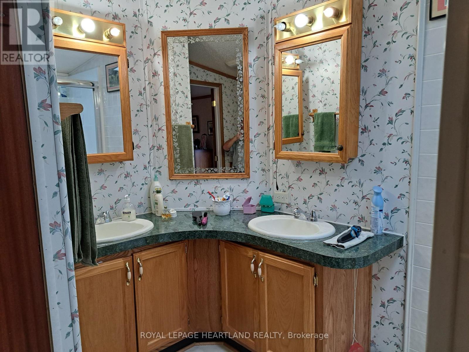 8 - 39461 Dashwood Road, South Huron, Ontario  N0M 1W0 - Photo 17 - X12279694