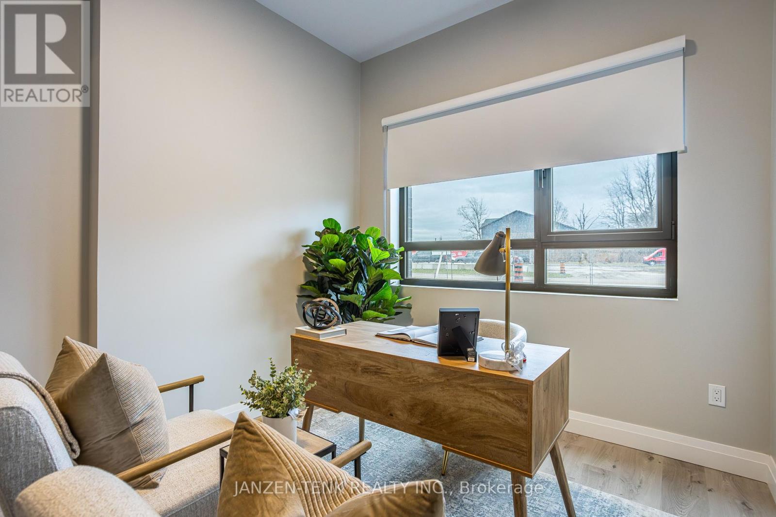 104 - 1150 Fanshawe Park Road E, London North, Ontario  N5X 3Z8 - Photo 5 - X12279786