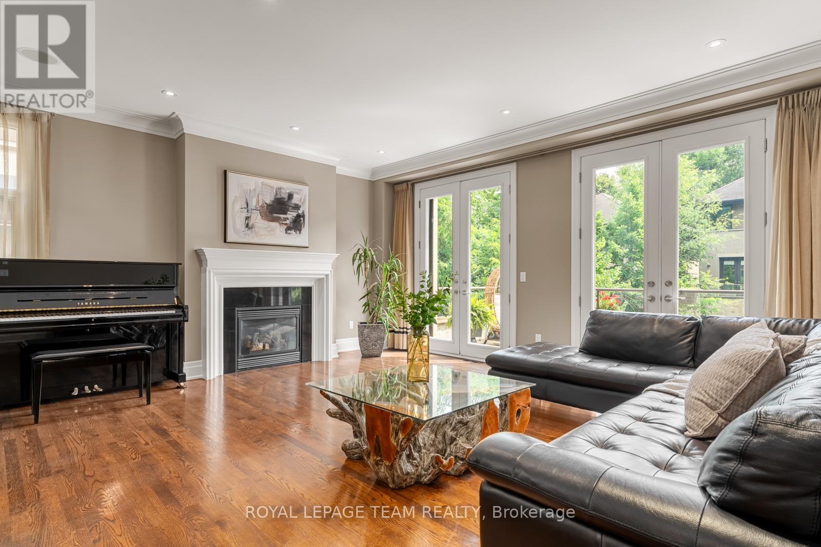 Property at 103 BLACK MAPLE PRIVATE image 4