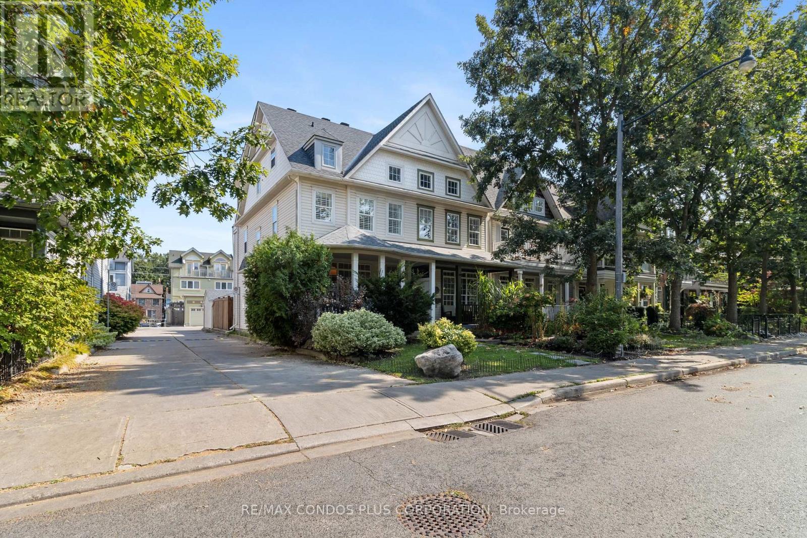 Property at 127 BOARDWALK DRIVE image 4