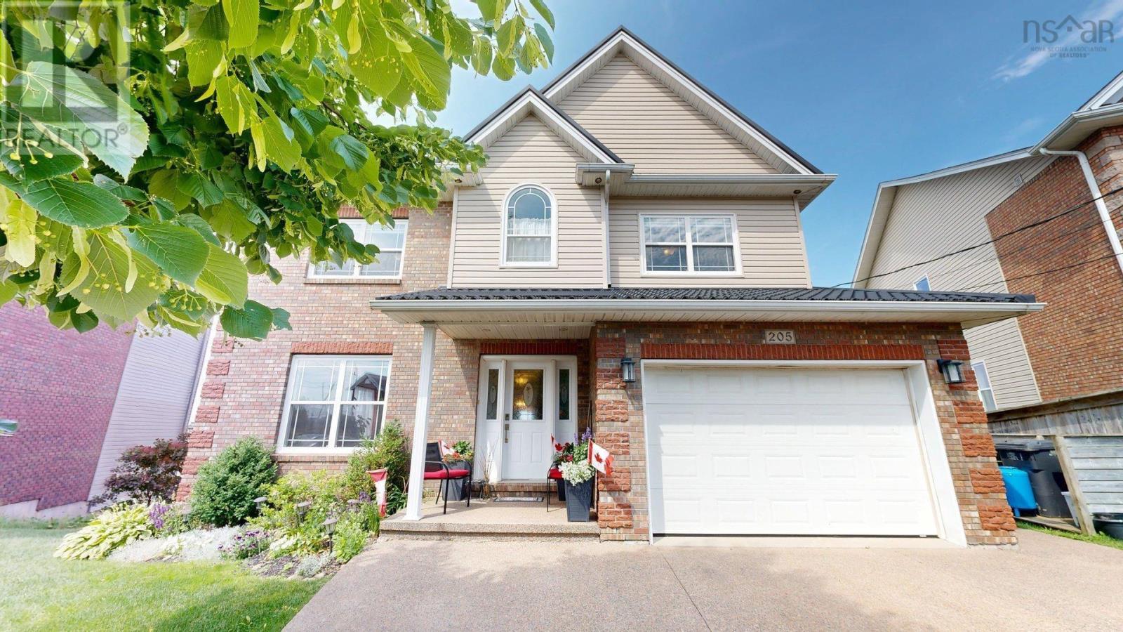 Property at 205 Lindenwood Terrace image 1