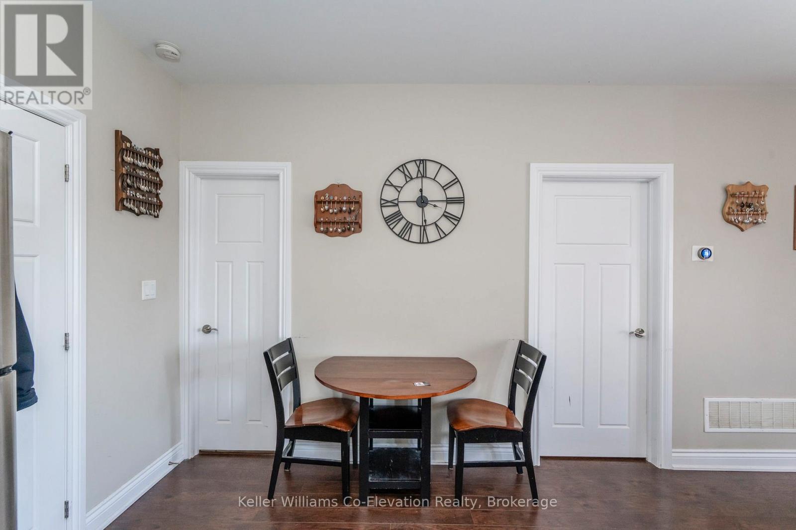3931 Wood Avenue, Severn, Ontario  L3V 0T9 - Photo 17 - S12279823