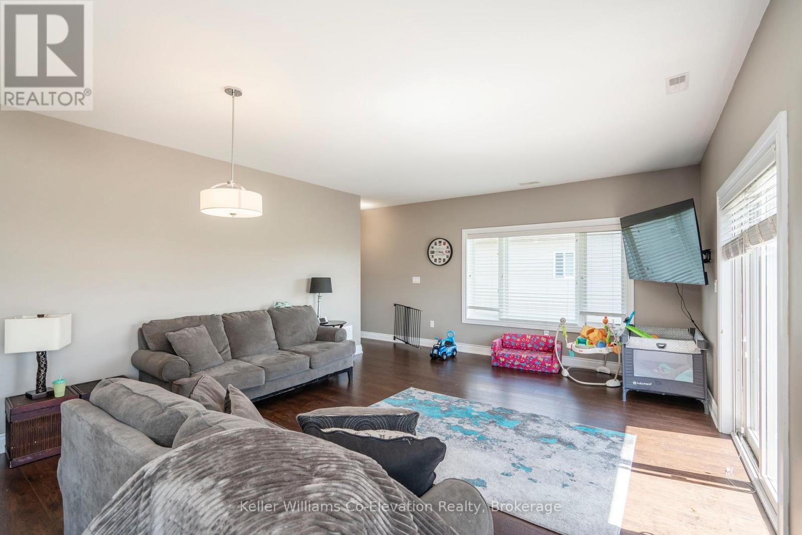 3931 Wood Avenue, Severn, Ontario  L3V 0T9 - Photo 4 - S12279823