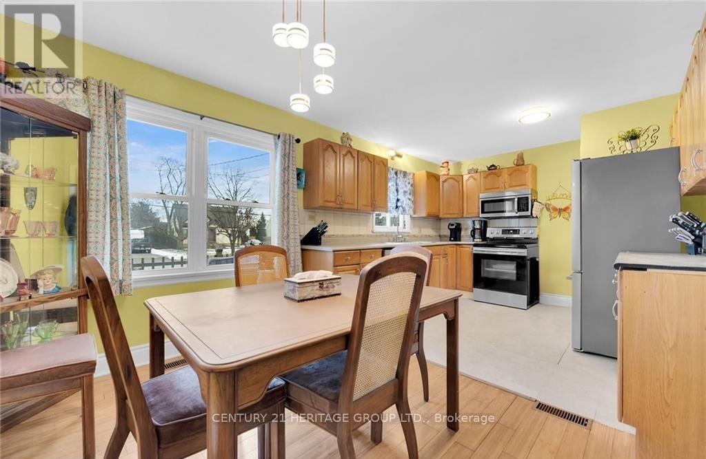 471 Geneva Street, St. Catharines, Ontario  L2N 2H4 - Photo 7 - X12279682