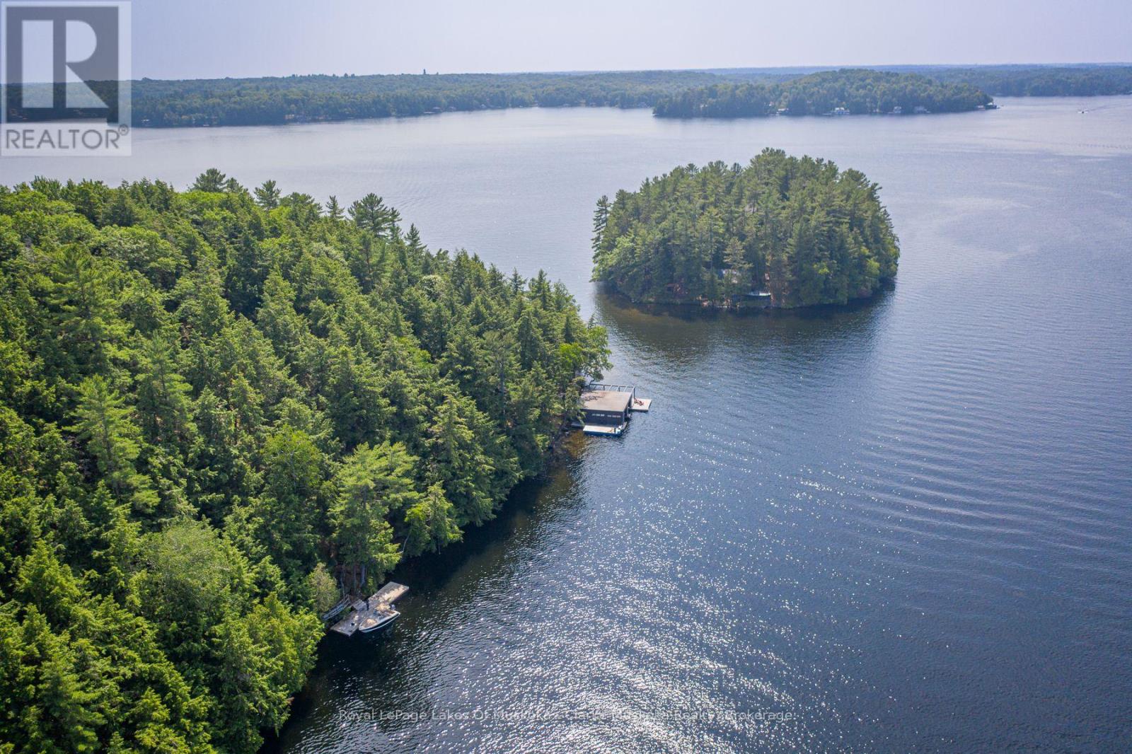 R48 - 2 Beacon Island, Muskoka Lakes, Ontario  P0B 1J0 - Photo 9 - X12151008