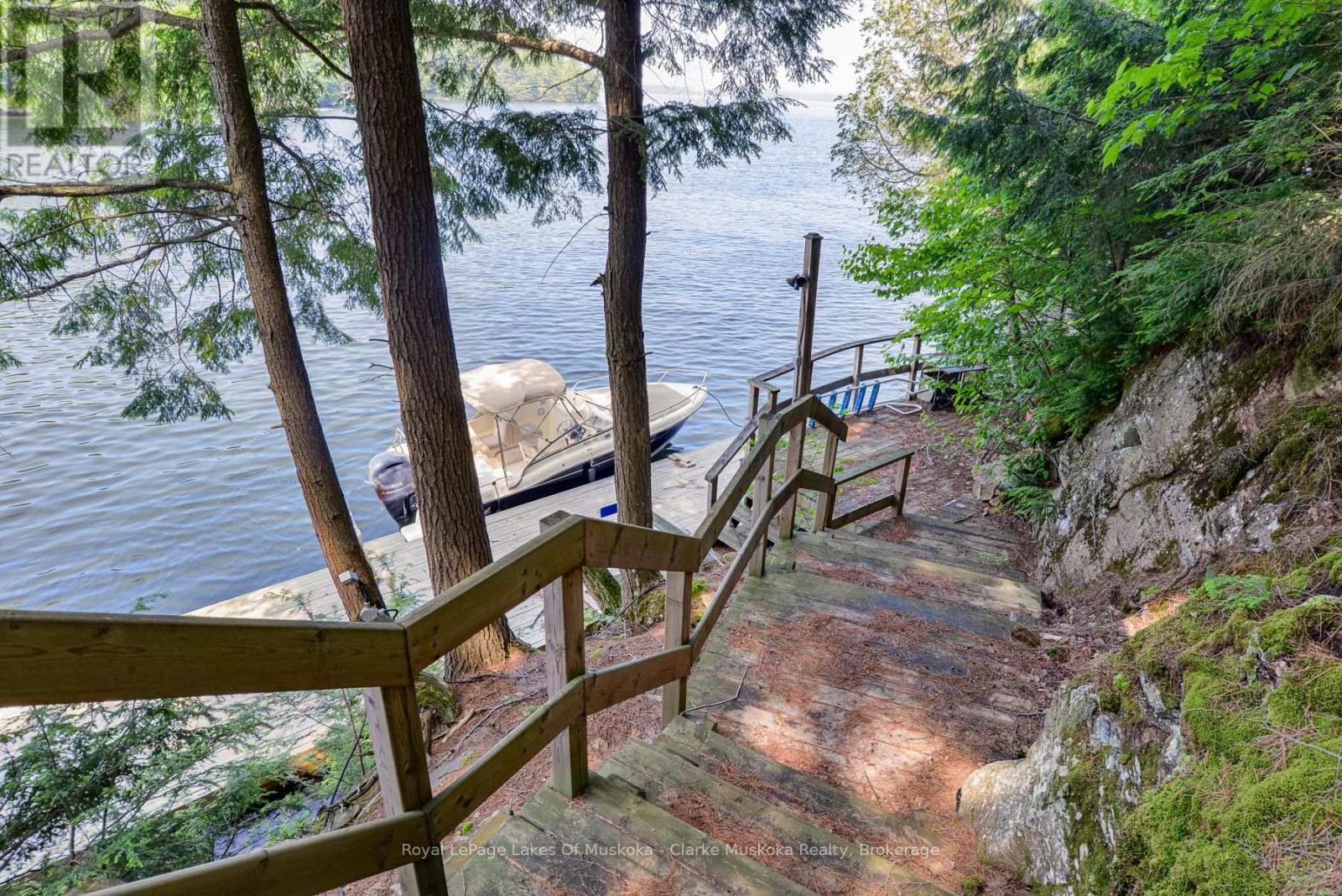 R48 - 2 Beacon Island, Muskoka Lakes, Ontario  P0B 1J0 - Photo 6 - X12151008