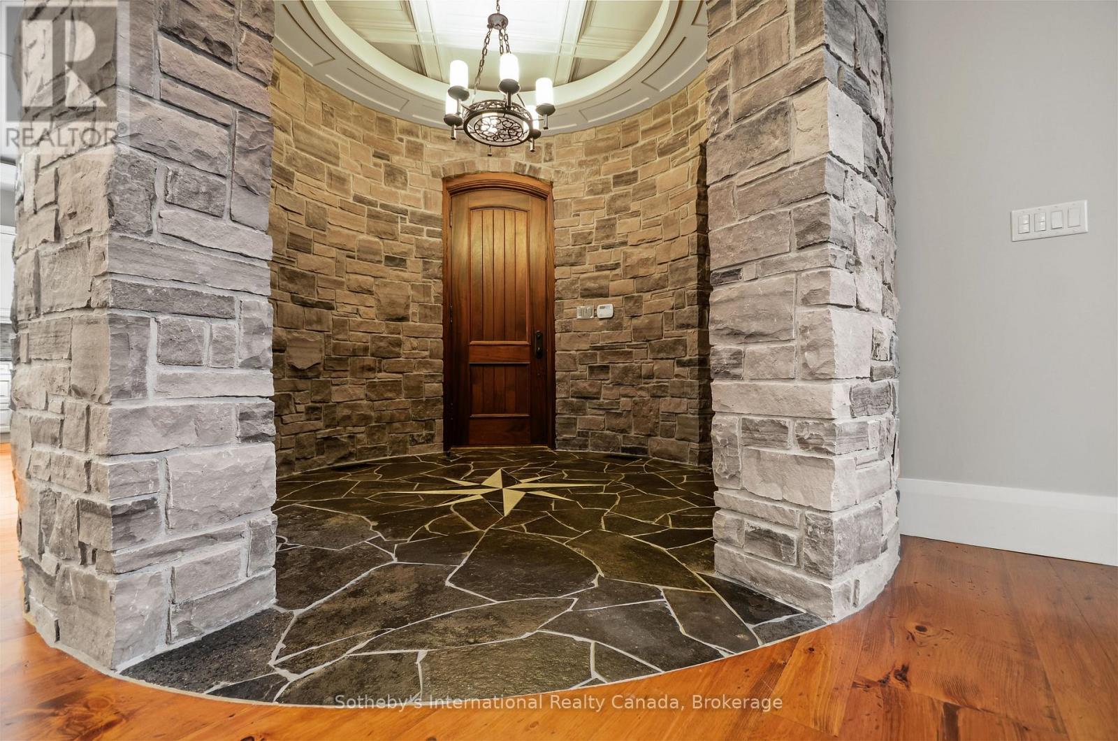 Property at 108 HEMLOCK COURT image 5