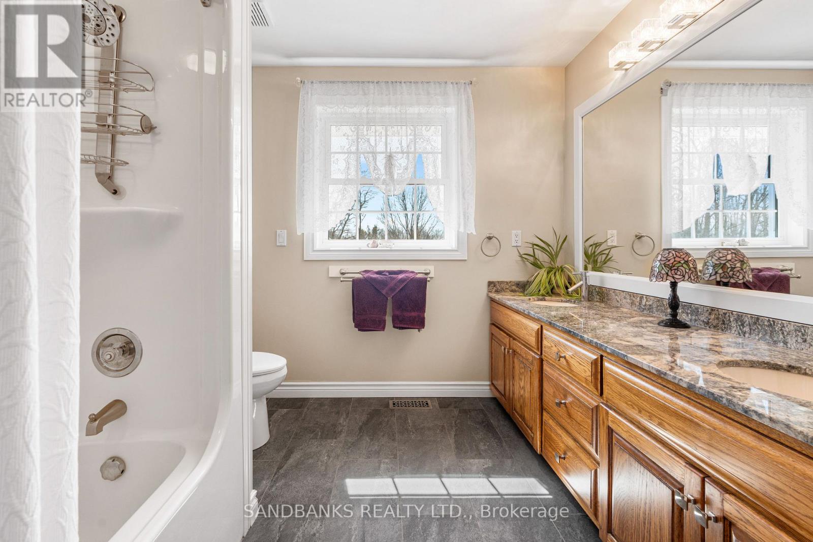 108 Murray Street, Quinte West, Ontario  K8V 5P4 - Photo 35 - X12279917