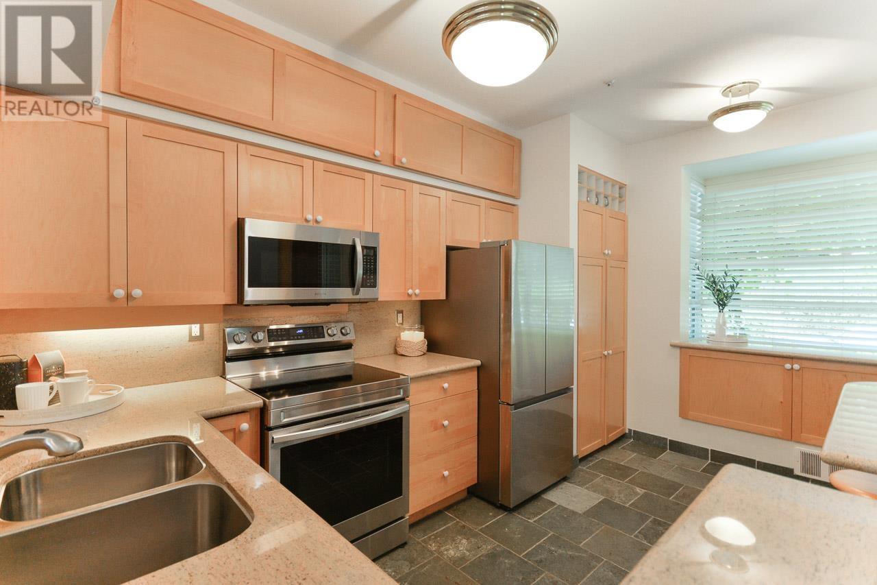 Th2 2040 E Kent South Avenue, Vancouver, British Columbia  V5P 4X2 - Photo 11 - R3025303