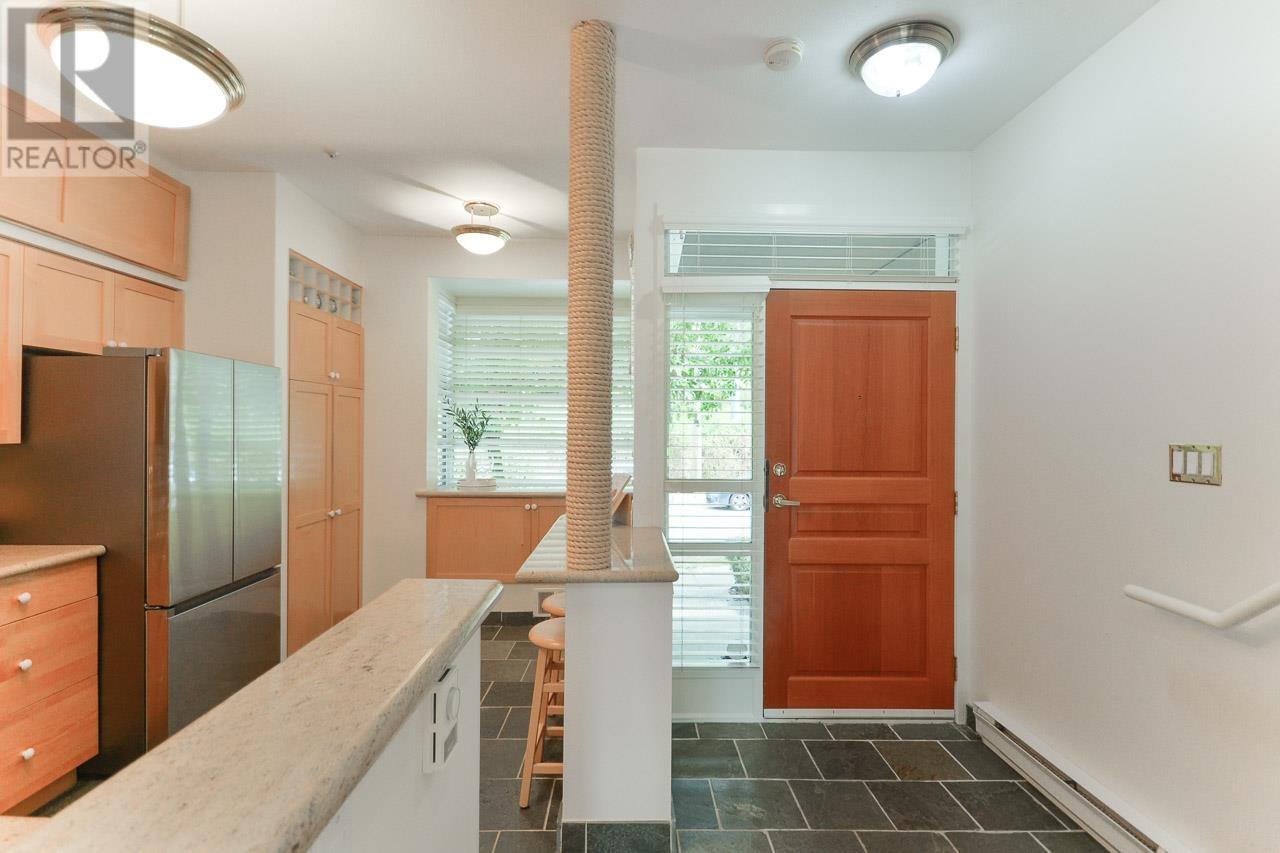 Th2 2040 E Kent South Avenue, Vancouver, British Columbia  V5P 4X2 - Photo 6 - R3025303