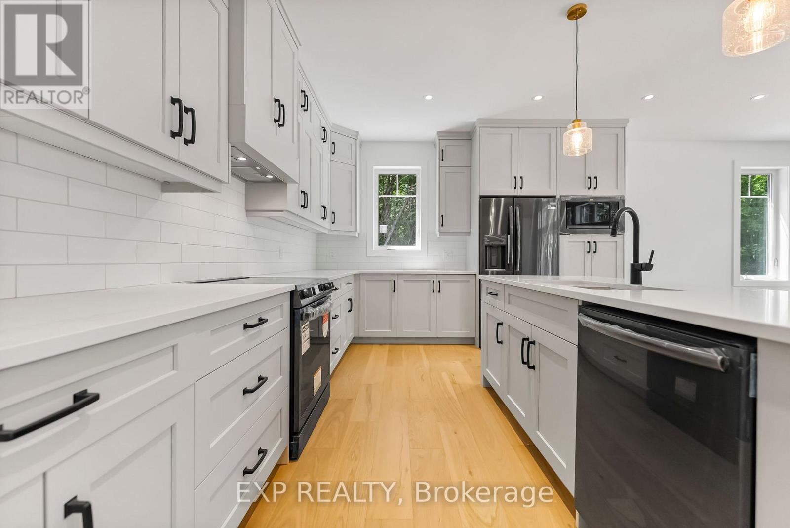 747 Lakewoods Drive, Madawaska Valley, Ontario  K0J 1B0 - Photo 19 - X12279890