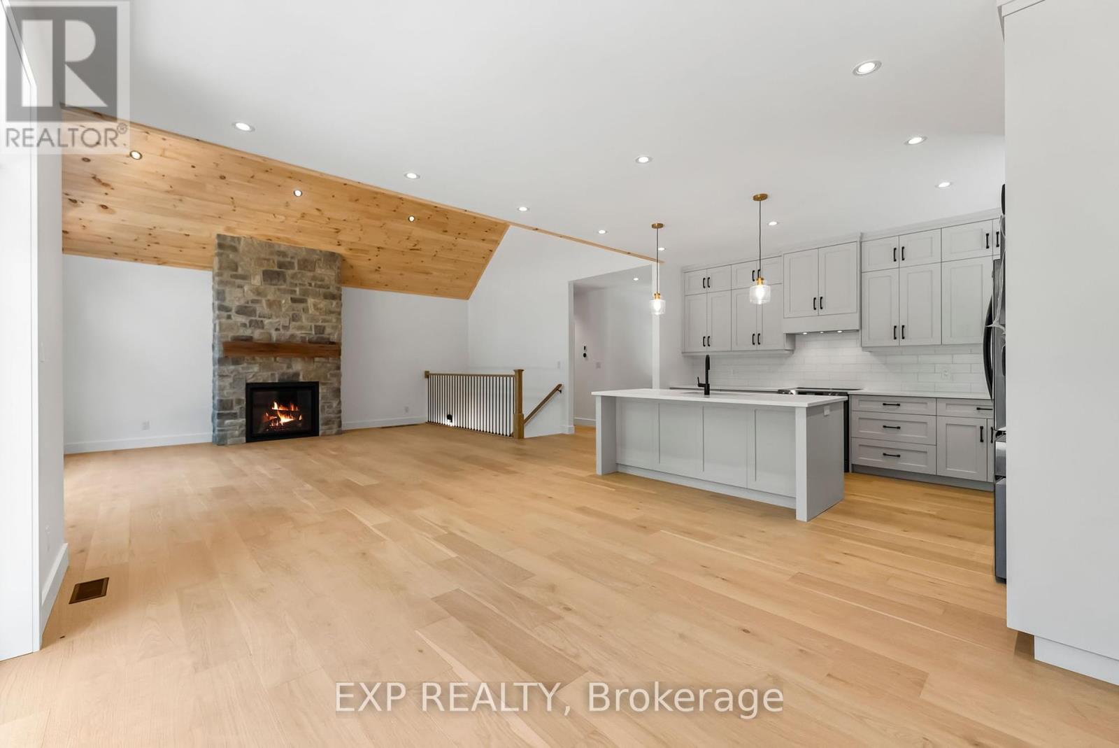 747 Lakewoods Drive, Madawaska Valley, Ontario  K0J 1B0 - Photo 20 - X12279890