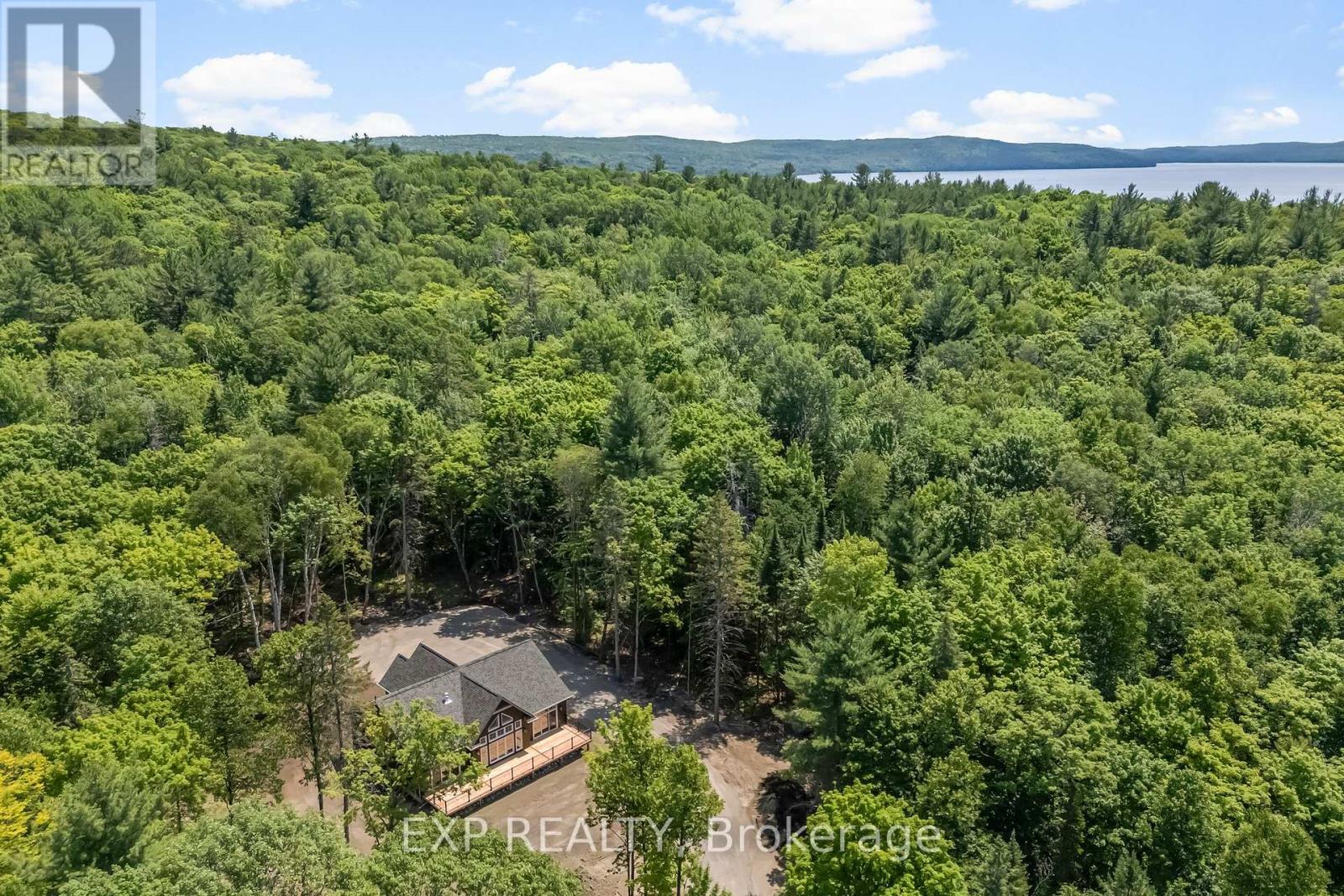 747 Lakewoods Drive, Madawaska Valley, Ontario  K0J 1B0 - Photo 6 - X12279890