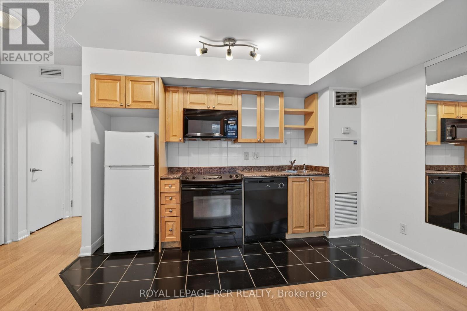 310 - 600 Fleet Street, Toronto (Niagara), Ontario  M5V 1B7 - Photo 10 - C12279825
