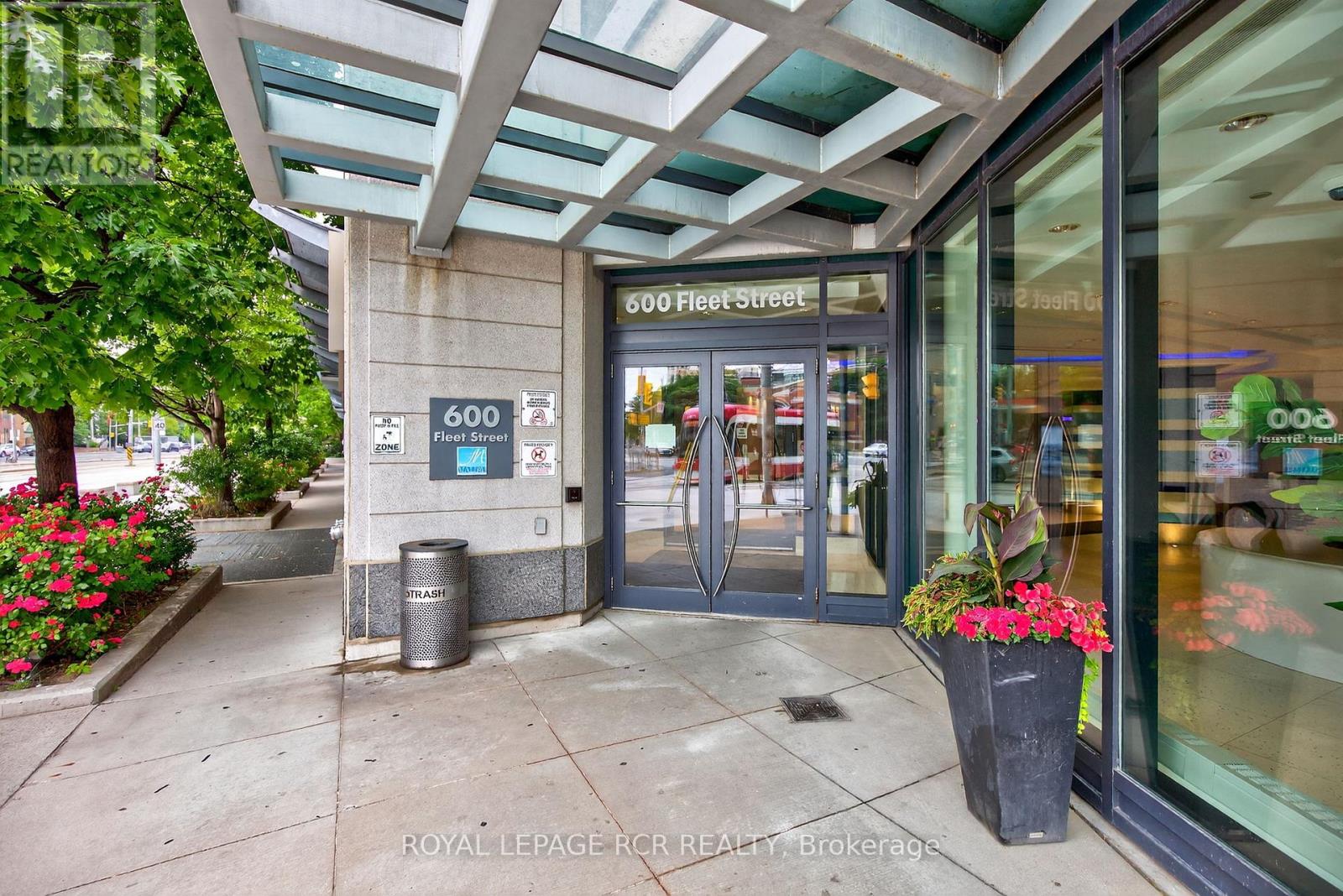 310 - 600 Fleet Street, Toronto (Niagara), Ontario  M5V 1B7 - Photo 4 - C12279825