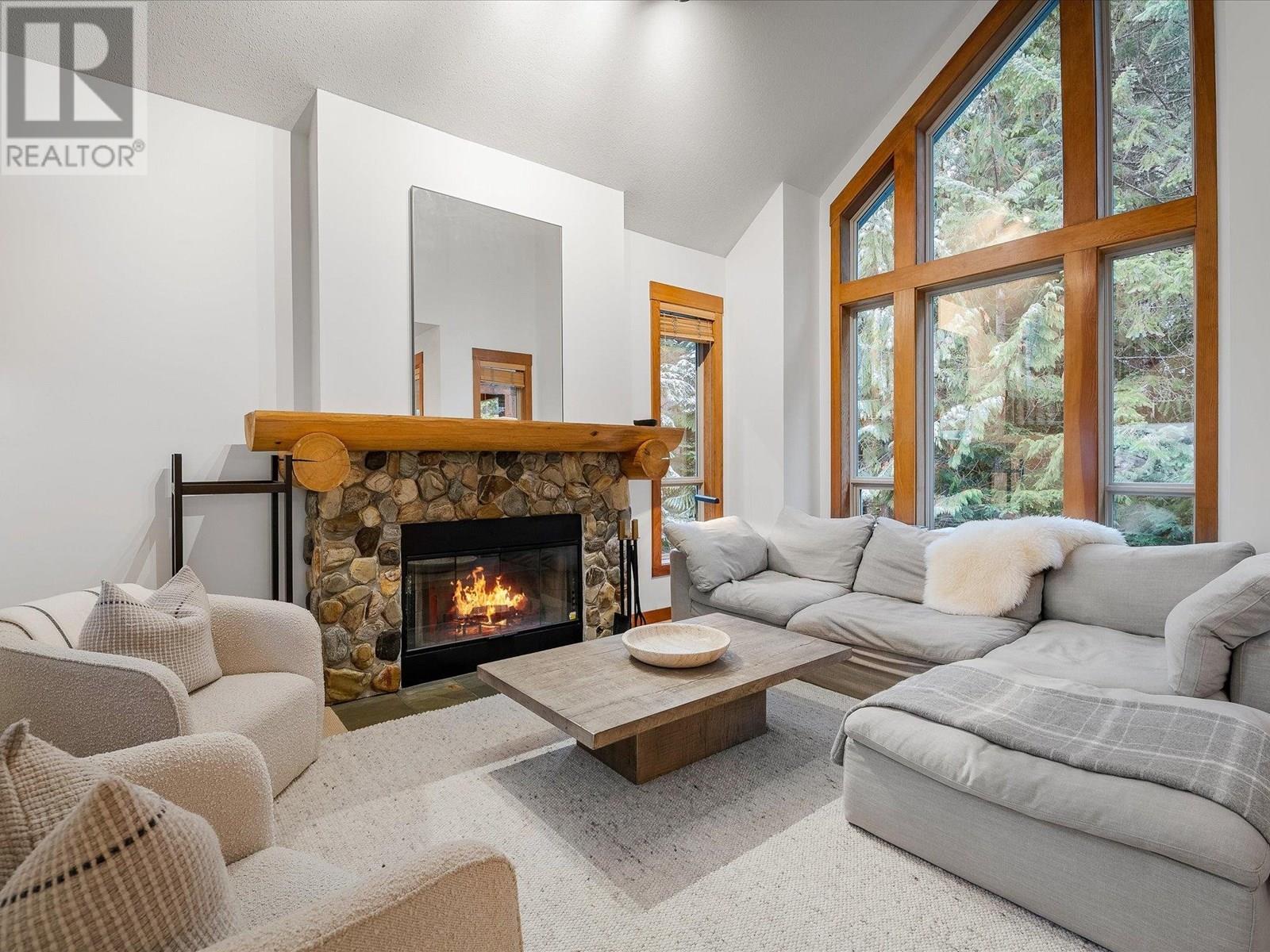1 4668 Blackcomb Way, Whistler, British Columbia  V8E 0Z2 - Photo 2 - R3024962