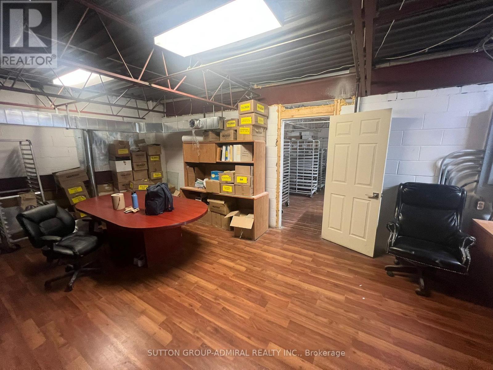 10,11,12,13 & 14 - 418 Hanlan Road, Vaughan, Ontario  L4L 3Z1 - Photo 18 - N12279763