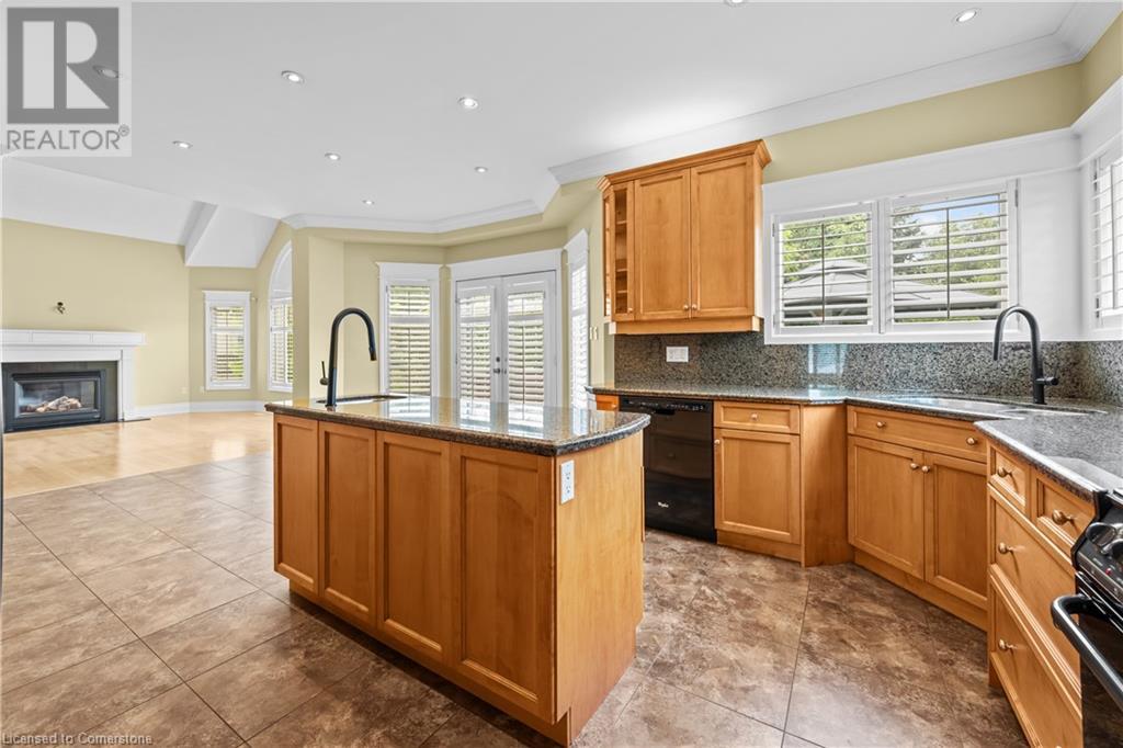2531 Hogan Court, Burlington, Ontario  L7M 4T5 - Photo 17 - 40750294