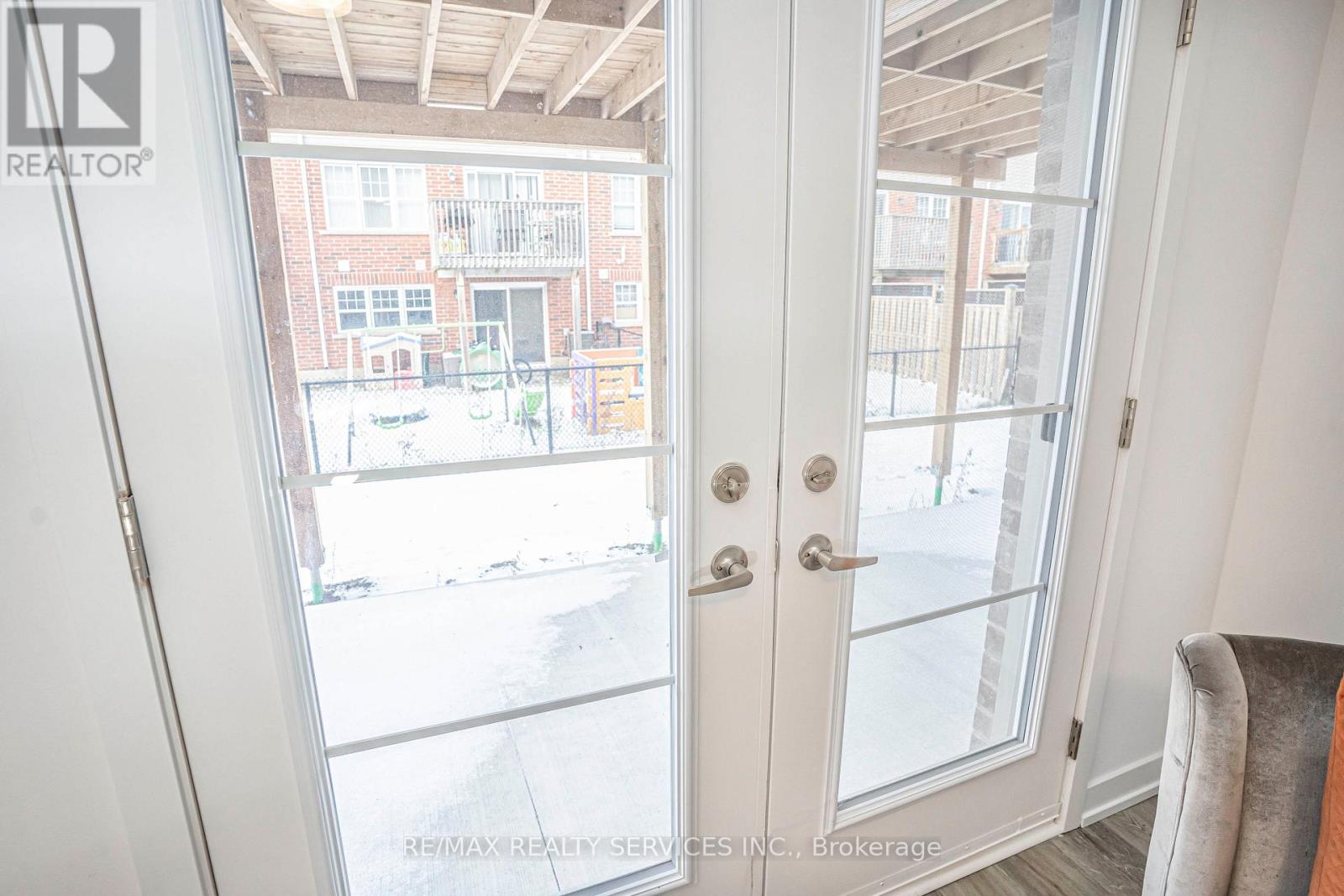32 - 205 West Oak Trail, Kitchener, Ontario  N2R 0R9 - Photo 25 - X12279701