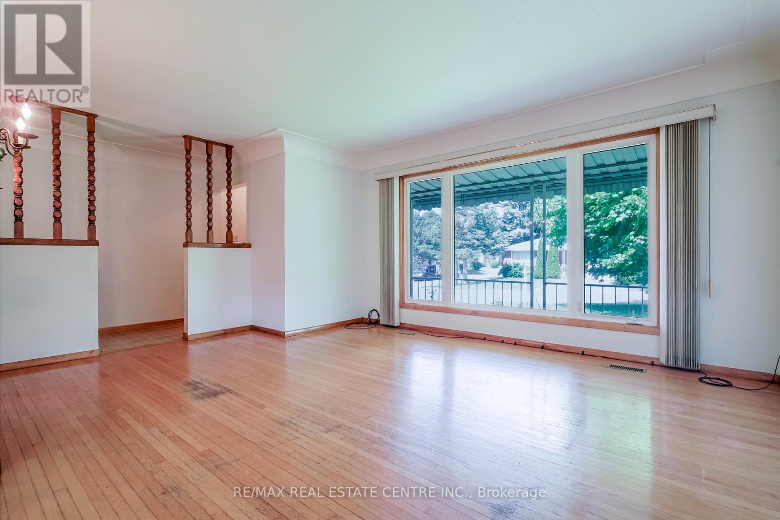 392 Upper Horning Road, Hamilton, Ontario  L9G 3K9 - Photo 11 - X12279781