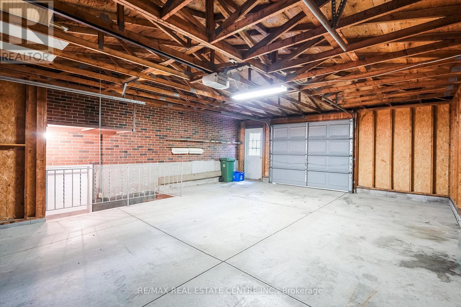 392 Upper Horning Road, Hamilton, Ontario  L9G 3K9 - Photo 37 - X12279781