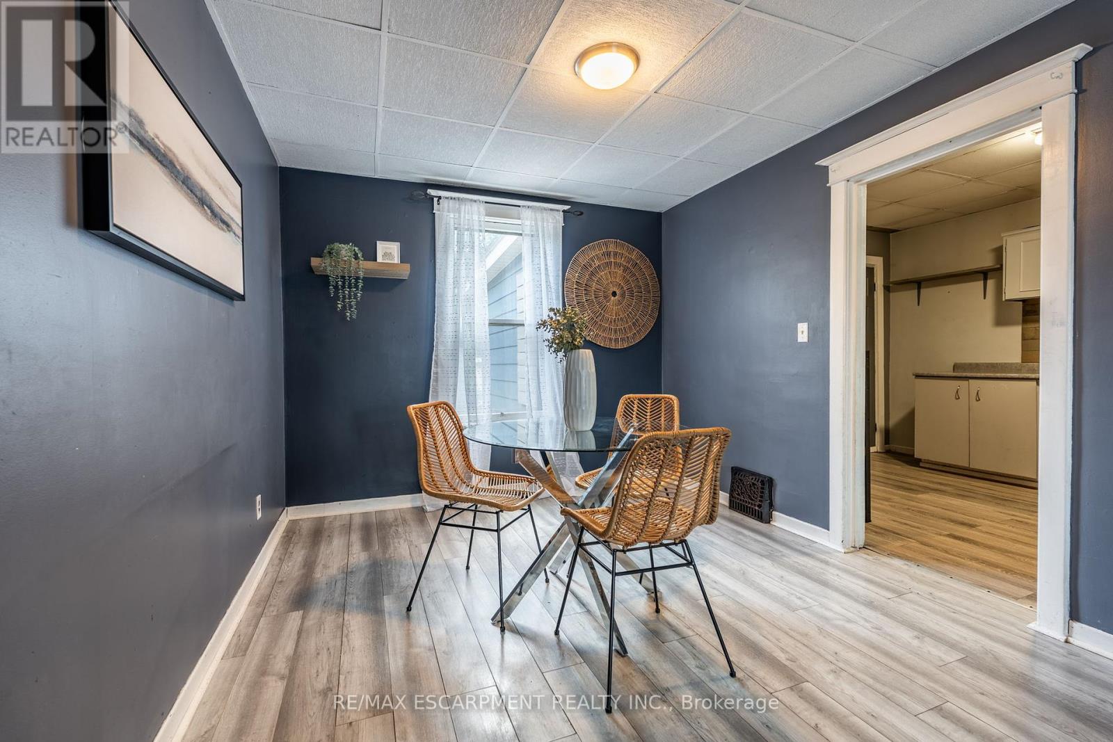 52 Connaught Avenue N, Hamilton, Ontario  L8L 6Y8 - Photo 8 - X12279797