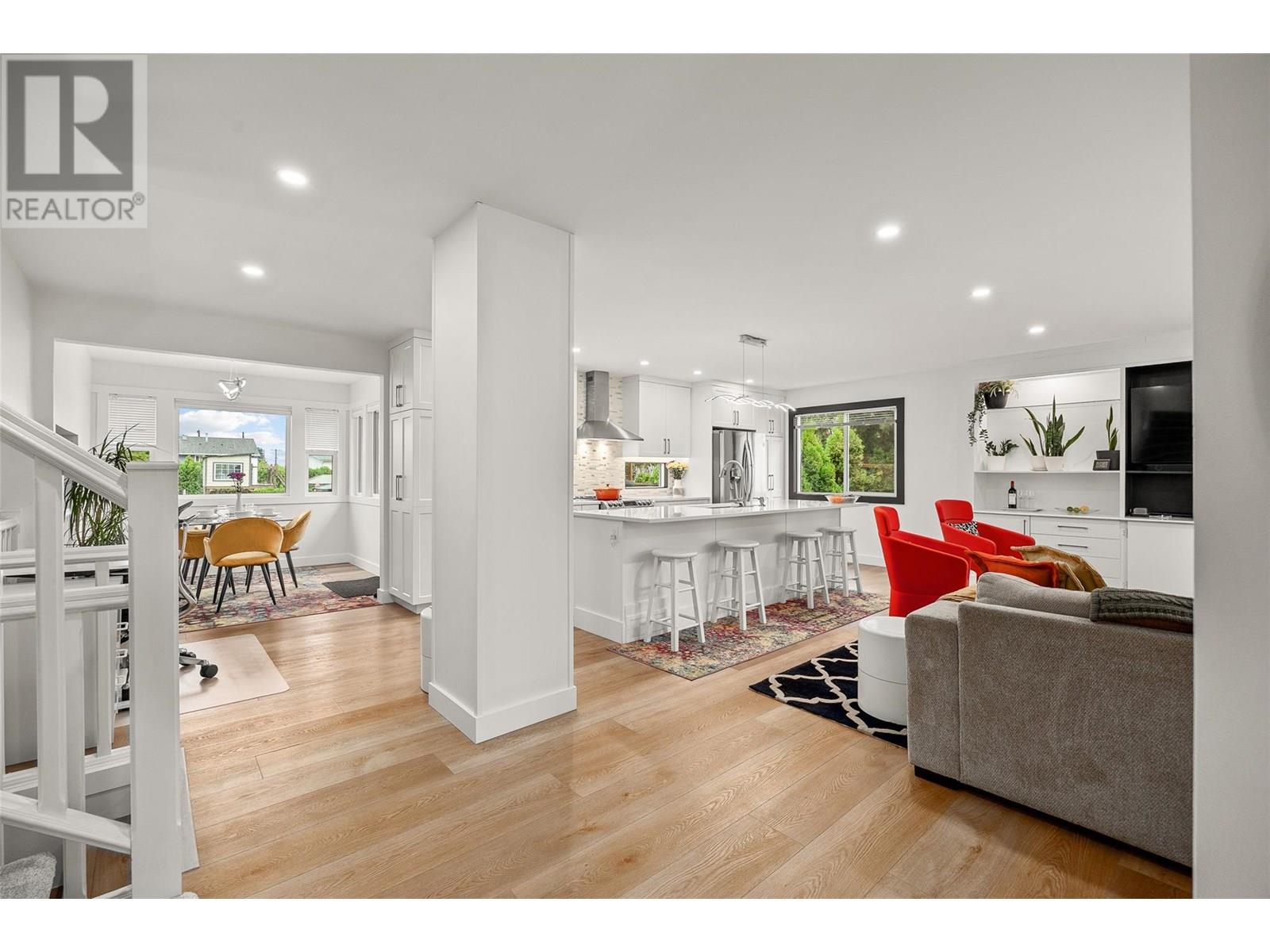 Property at 150 Jupiter Court image 3